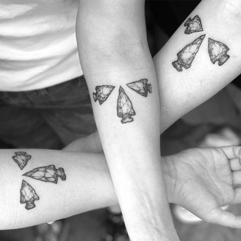 Matching Tattoos Family, Matching Tattoos Sister, Arrow Head Tattoos, Arrowhead Tattoo, Sister Matching Tattoos, Matching Family Tattoos, Tattoos Family, Matching Tattoos For Siblings, Cowgirl Tattoos