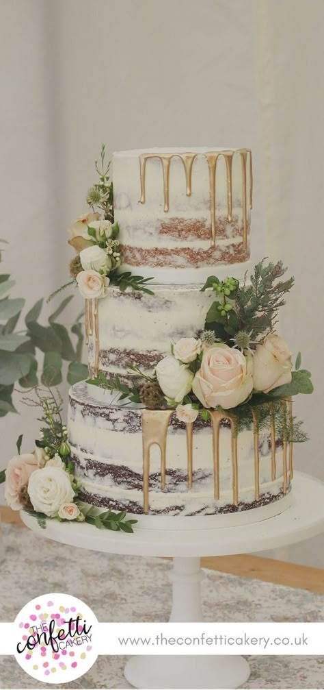 Seminaked Wedding Cake, Wedding Cake Icing, Nude Cake, Vintage Pasta, Bolo Frozen, Rustic Wedding Decorations, Naked Cakes, Tiered Cake, Wedding Cake Rustic