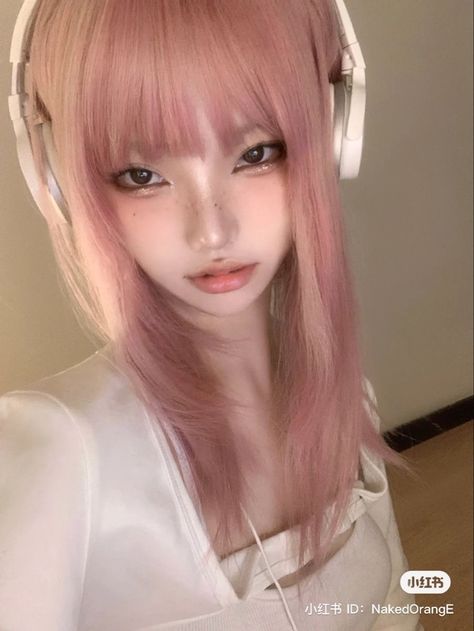 Girl Hair Colors, Girl With Pink Hair, Cute Hair Colors, Pretty Hair Color, Hair Color Pink, School Looks, Hair Clothes, Dye My Hair, Hair Inspiration Color