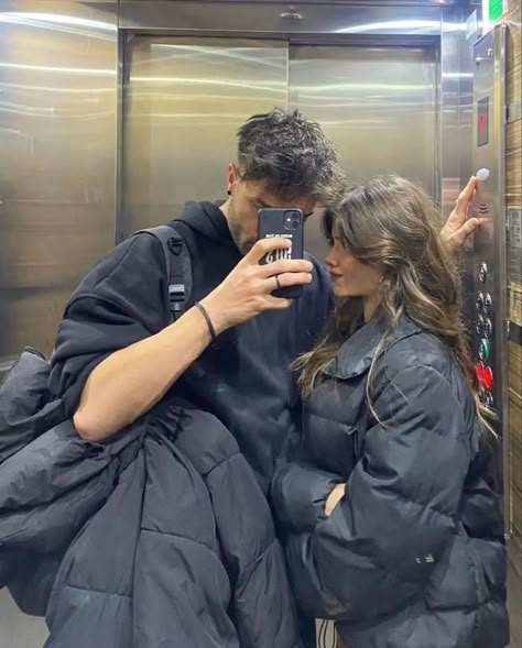 Julian Lopez, Couple Selfies, Couples Vibe, Cute Couples Photos, Cute Couple Selfies, Couples Poses For Pictures, Couple Aesthetic, Cute Couple Pictures, Couples Photoshoot