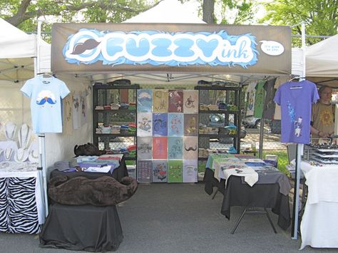 Craft Booth Display Ideas | booth to share with market managers and juries below are some booth ... Vendor Booth Display Ideas, Clothing Booth Display, Vendor Table Display, Booth Display Ideas, Craft Booth Design, Outdoor Marketing, Vendor Booth Display, T-shirt Display, Craft Show Booths