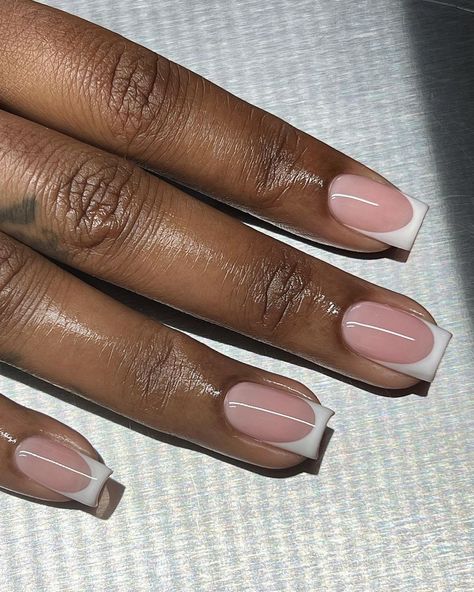 50 Best Nails You'll Want to Try Gel Nails Short French Tips, Biab French Tips, French Nails Black Women, Curved French Tip Nails, Dip Nails French Tip, Biab French Tip, Short Square French Tip Nails, Square Nails For Summer, White Tip Acrylic Nails