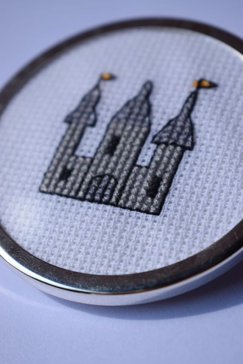 Fairy tale Castle cross stitch pattern / counted cross stitch Castle Cross Stitch Pattern, Castle Cross Stitch, Crochet Fingerless Gloves Free Pattern, Cross Stitch Mini, Jesse Tree Ornaments, Fairy Tale Castle, Jesse Tree, Cross Stitch Fairy, Beads Pattern