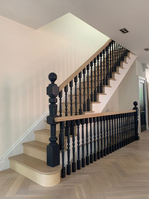 Black Dado Rail Hallway, Black And Brown Staircase, Painted Spindles On Stairs, Traditional Banister, Victorian Banister, Black Stair Spindles, Black And Wood Staircase, Runner On Stairs With Landing, Black Spindles Staircase