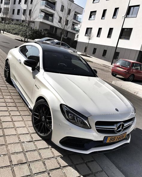 Mercedes-Benz ㉦ on Instagram: “////AMG C 63s Coupe Edition 1 #C63s #amg #edition1 #c205 #coupé #mercedes #benz #mercedesbenz #mercedesamg #loveit #performance #followme…” Maybach Car, Mercedes Benz Suv, Mercedes Auto, Dream Cars Mercedes, Bmw Classic Cars, Lux Cars, Buick Riviera, Ford Raptor, Mercedes Car