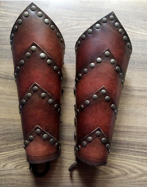 Viking leather bracer for LARPS-Medieval Renaissance Viking warrior leather arm cuffs-Leather Armour - Antique Brown leather Arm Guard by ESHTACRAFTS on Etsy Leather Forearm Guard, Leather Arm Cuff, Leather Arm Bracers, Leather Arm Guard, Forearm Guard, Leather Armour, Leather Bracers, Medieval Woman, Larp Armor