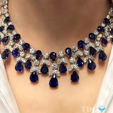 Sapphires Sapphire Diamond Necklace, Diamond Jewelry Necklace, Diamond Necklaces, Royal Jewelry, Fabulous Jewelry, Sapphire Necklace, Elegant Necklaces, The One And Only, Gorgeous Jewelry