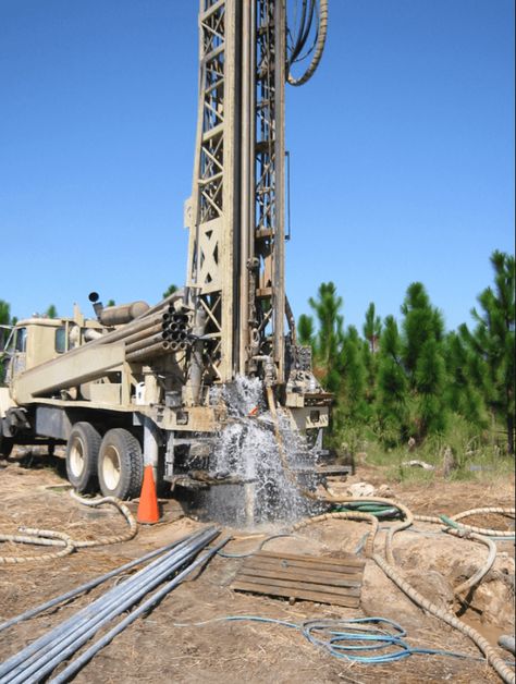 2S Well Drilling is your local well drilling contractor throughout Maryland. For your complete water wells service, contact us today! Water Well Drilling Rigs, Water Well Drilling, Oil Drilling, Heavy Construction Equipment, Well Drilling, Large Truck, Tactical Gear Loadout, Drilling Rig, Well Pump