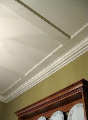 board and batten ceiling | Board and batten on the ceiling Vaulted Ceiling Treatments, Flat Coffered Ceiling Ideas, Coiffured Ceiling, Low Profile Coffered Ceiling, Flat Coffered Ceiling, Faux Coffered Ceiling, Apartments Ideas, Coffered Ceiling Design, Low Ceiling Basement