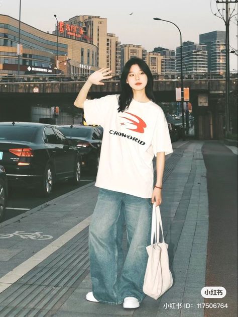 사진 촬영 포즈, Casual Day Outfits, Original Clothes, Casual Style Outfits, Dream Clothes, Casual Outfit, Rappers, بلاك بينك, Fashion Inspo Outfits