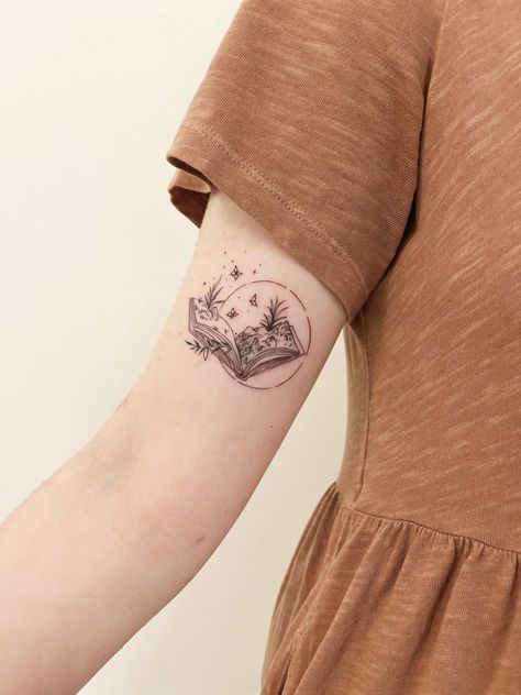 Forearm Book Tattoo, Matching Best Friend Book Tattoos, Book Moon Tattoo, Book Tattoo Placement, Fantasy Reader Tattoo, Minimalist Fantasy Tattoo, Book Tattoo Acotar, Tattoo Ideas For Writers, Outside Elbow Tattoo