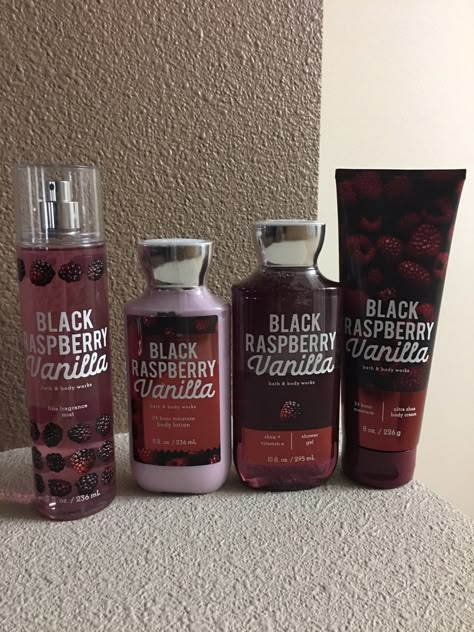 Bath And Body Works Set, Body Scents, Bath N Body Works, Fragrances Perfume Woman, Bath And Body Work, Black Raspberry Vanilla, Bath And Body Works Perfume, Fragrance Lotion, Shower Skin Care