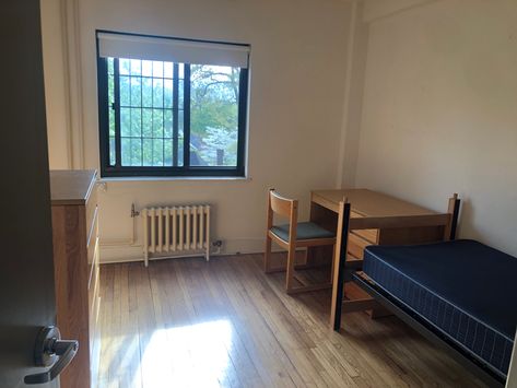 #empty #dorm #before #room Dorm Room Realistic, Dorm Room Boarding School, Private School Dorm Room, Oxford Dorm Room Aesthetic, Boarding School Dorm Room, Empty Room Aesthetic, University Dorm Aesthetic, Old Dorm Room, Empty Dorm Room