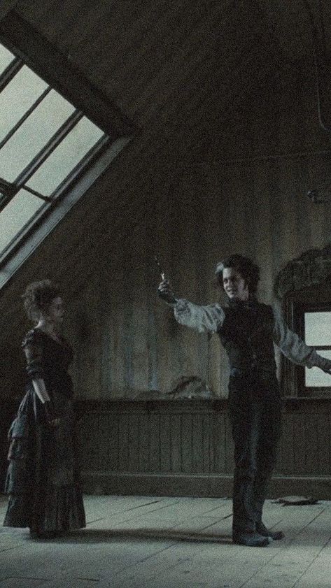 Sweeney Todd Background, Burtonesque Aesthetic, Sweeny Todd Wallpapers, Sweeney Todd Aesthetic Wallpaper, Tim Burton Lockscreen, Sweeney Todd Wallpaper, Horror Aethstetic, Vintage Film Aesthetic, Tim Burton Vibes