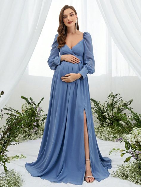 Maternity V Neckline Split Thigh Chiffon Maxi DressI discovered amazing products on SHEIN.com, come check them out! Vestidos Para Baby Shower Mama, Pregnant Elegant Dress, Pregnant Dress Outfits, Outfit Baby Shower Mama, Baby Blue Dress Outfit, Pregnant Dress Elegant, Pregnant Gown, Chiffon Maternity Gown, Vestidos Para Baby Shower