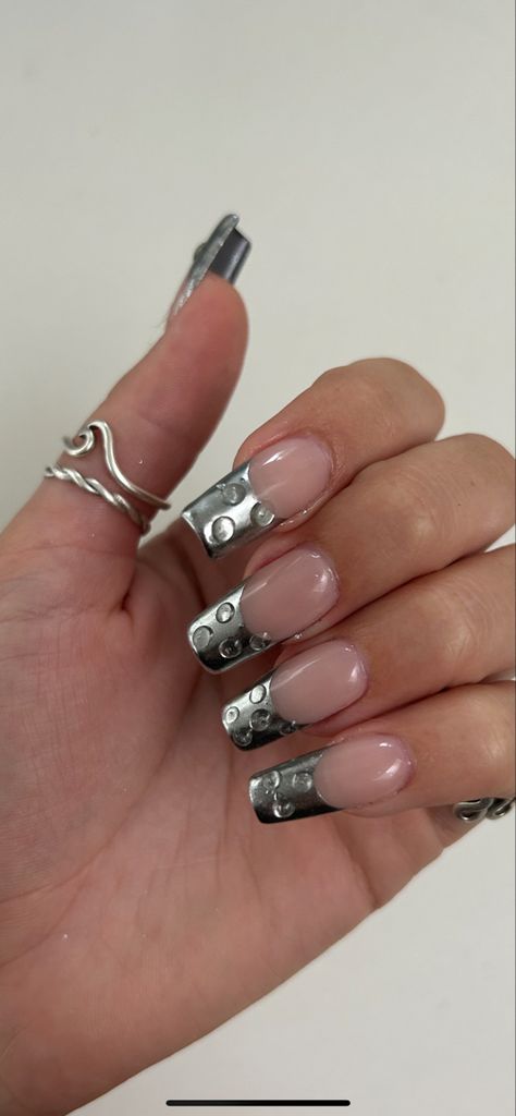 Chrome nails, gel tip, water droplet nails, 3d nails, chrome, nail ideas 3d Gel Nail Art Chrome, 3d Water Drop Nails, Water Droplets Nails, Water Droplet Nails, Chrome 3d Nails, Droplet Nails, Chrome Nails Gel, Water Drop Nails, Drop Nails