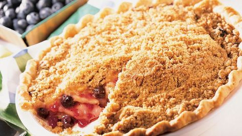 Apple Blueberry Pie, Blueberry Crumble Pie, Summer Pie Recipes, Easy Blueberry Pie, Perfect Apple Pie, Apple Blueberry, Crumble Pie, Summer Pie, Vegetarian Bake