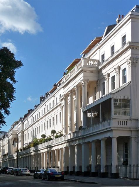 Stephen Richards, CC BY-SA 2.0 <https://creativecommons.org/licenses/by-sa/2.0>, via Wikimedia Commons Eaton Square, Word Building, Wikimedia Commons, House Styles, Building, Square