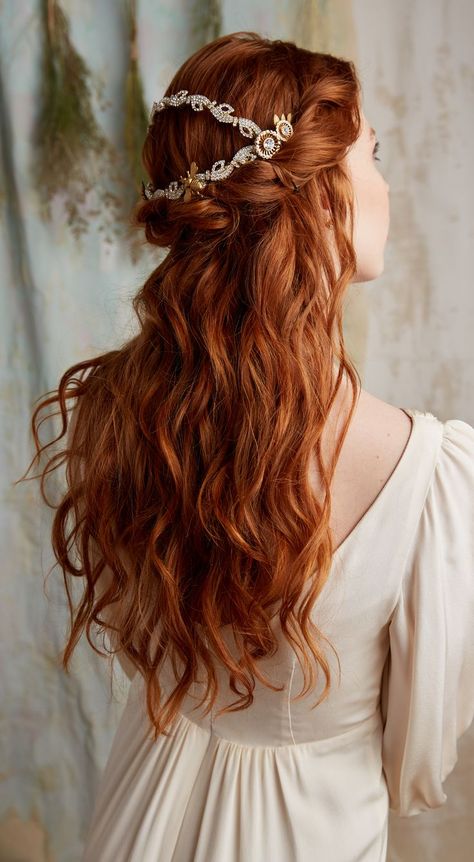 Hairstyles For Red Hair, Medieval Hairstyle, Bridal Hair With Veil, Gerard Way Red Hair, Elvish Hairstyles, Hair With Veil, Elven Hairstyles, Royal Hairstyles, Elf Hair