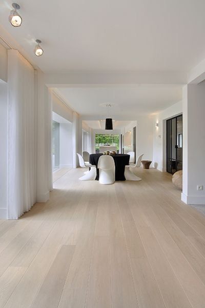 Wood Floor Design, Hardwood Floor Colors, Light Wood Floors, White Oak Floors, 아파트 인테리어, Floor Colors, Living Room Flooring, Decor Minimalist, Room Flooring