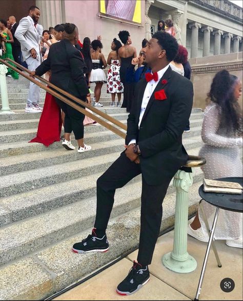 Senior Prom Men Outfit, Sweet 16 Men Outfit, Men's Graduation Outfit, Hollywood Theme Prom Outfits Men, Sneakerball Outfits For Men, Dunks With Suit, Sneaker Ball Men Outfit, Prom Suit With Jordans, Black Prom Outfit Men