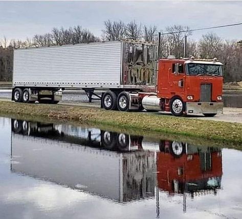 Peterbilt Cabover, Semi Truck Parts, American Trucks, Future Trucks, Custom Big Rigs, Peterbilt 379, Lifted Chevy Trucks, Cab Over, Trucking Life