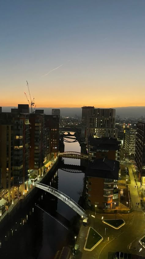 Manchester Apartment Aesthetic, Apartment Manchester, Manchester Apartment, Fake Travel, Uni Vibes, Fake Pics, Manchester City Centre, Apartment View, University Of Manchester