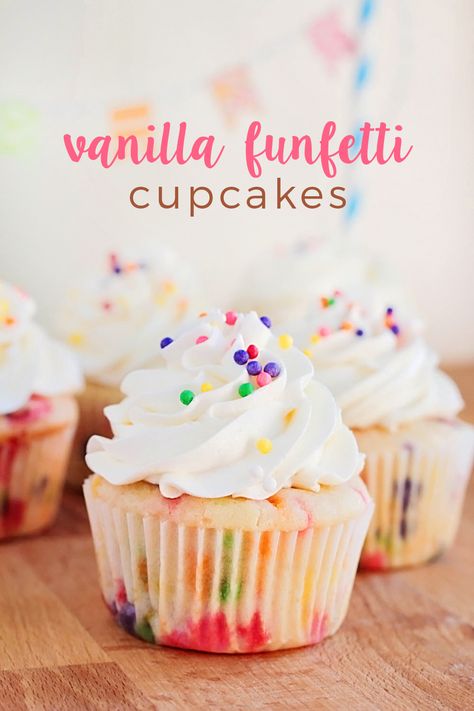 The Baker Upstairs: Vanilla Funfetti Cupcakes Cupcakes Amor, Cupcakes Funfetti, Funfetti Cupcakes, Easy Cupcake Recipes, Cupcake Birthday Cake, Zucchini Cake, Cake Pricing, Vanilla Cake Recipe, Funfetti Cake