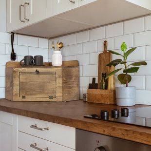 Kitchen Bread Storage Ideas, Kitchen Bread Storage, Farmhouse Bread Boxes, Kitchen Counter Storage, Cake Pastries, Farmhouse Bread, Storage For Kitchen, Bread Proofing, Vintage Bread Boxes