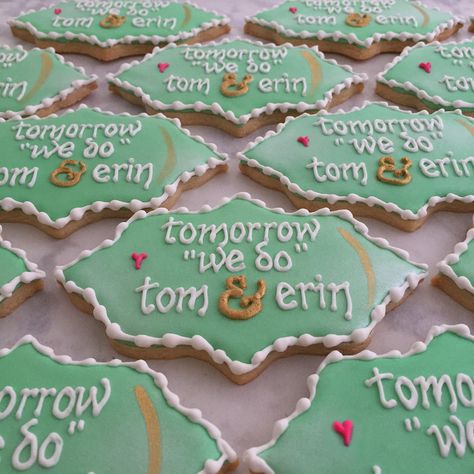 Wedding rehearsal dinner cookies | by sarah godlove Rehearsal Dinner Dessert Ideas, Rehearsal Dinner Cookies, Cheerleading Cookies, Ideas For Rehearsal Dinner, Dinner Dessert Ideas, Honey Do Shower, Taco Bar Party, Rehearsal Dinner Planning, Cookies Heart