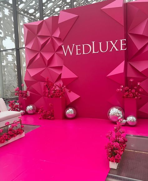 #wedluxe#wedluxeshow#toronto#runwaydesign#setdesignrunway Event Backdrops Ideas, Corporate Decoration Ideas, Beauty Event Decor, Red Backdrop Ideas, Creative Event Ideas, Launch Party Decor, Backdrop Event Design, Fashion Show Decorations Ideas, Event Backdrop Ideas