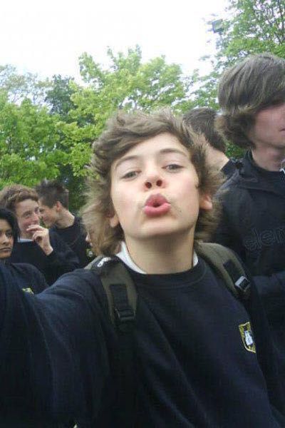 Gambar One Direction, Harry Styles Nails, Harry Styles Smile, Harry Styles Funny, Harry 1d, Kissy Face, One Direction Photos, Harry Styles Cute, Haikou