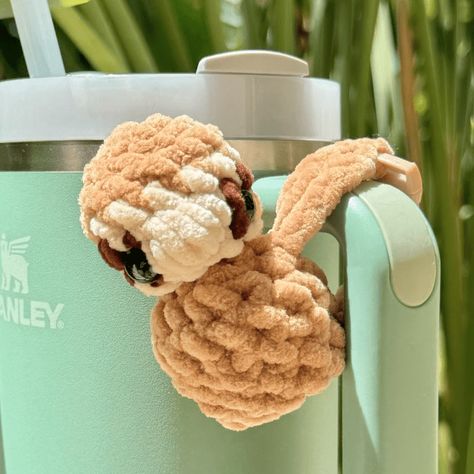 Sloth Crochet, Keychain Crochet Pattern, Water Bottle Backpack, Sloth Keychain, Keychain Pattern, Easy Crochet Animals, Keychain Crochet, Crochet Keychain Pattern, Crochet Animals Free Patterns