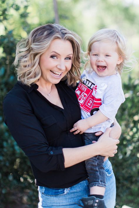 Beverley Mitchell Celebrates Son's Second Birthday with Fire Truck-Themed Party Beverly Mitchell, Jax Sons Of Anarchy, Beverley Mitchell, Fun Hairstyles, Fire Truck Party, Volunteer Gifts, Volunteer Firefighter, Super Hair, Girl Haircuts