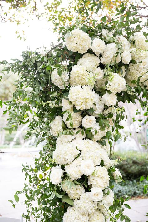 White Rose And Hydrangea Bouquet With Greenery, Hydrangeas Wedding Arch, White Hydrangea Wedding Arch, Hydrangea Wedding Alter, Hydrangea Flower Arch, Hydrangea Wedding Arbor, White Hydrangea Wedding Decor, All White Wedding Arch, White And Green Hydrangea Wedding