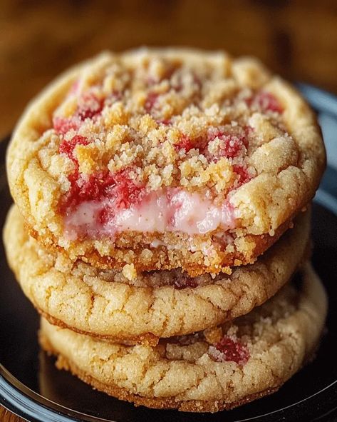 Strawberry Crunch Cheesecake Stuffed Cookies Recipe - optimal recipes Strawberry Cheesecake Cookie Recipe, Strawberry Cheesecake Stuffed Cookies, Filled Cookies Recipes, Stuffed Cookies Recipes, Marshmallow Casserole, Strawberry Crunch Cookies, Stuffed Cookie Recipes, Cheesecake Stuffed Cookies, Strawberry Cream Cheese Cookies