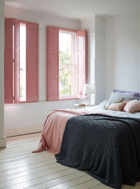 white bedroom with pink shutter windows Pink Shutters, Bedroom Shutters, Shutters Interior, Interior Window Shutters, 80s Interior, Custom Shutters, Interior Shutters, Upstairs Bedroom, Bed Bedroom