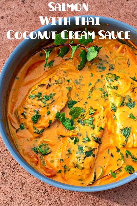 salmon pieces in thai coconut cream sauce Asian Plates, Alaskan Recipes, Healthy Fish Dinners, Coconut Cream Sauce, Salmon Keto, Salmon Curry, Thai Spices, Vegetarian Recipes Dinner Healthy, Sauce For Salmon