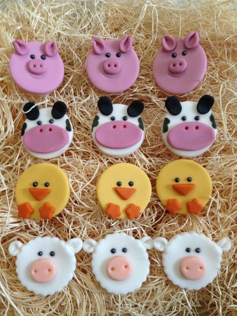 25 creaciones de fondant que estallarán tu mundo... Kue Fondant, Farm Animal Cupcakes, Cupcakes Design, Cupcake Fondant, Cookies Cupcake, Cupcake Cookie, Farm Cake, Fondant Cupcake Toppers, Torte Cupcake