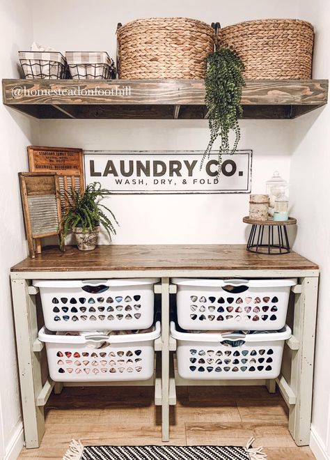 Laundry Room Colors Scheme, Room With Blue Accents, Rustic Laundry Room, Rustic Laundry, Laundy Room, House Laundry Room, Laundry Room Colors, Small Laundry Room Makeover, Rustic Laundry Rooms