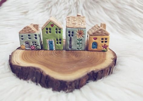 Fairy House Clay, House Ceramic, Pottery Houses, Clay Houses, Unique Christmas Decorations, Ceramic Houses, Handcrafted Ceramics, Miniature House, Fairy House