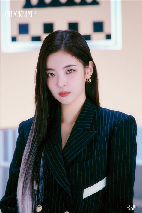 Asian Makeup Tips, Itzy Checkmate, Princess Lia, It'z Me, Itzy Lia, Ryujin Chaeryeong Yuna, Lia Itzy, Choi Jisu, Lia Ryujin Chaeryeong