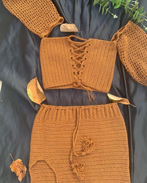 💛Gunny's kr💛chet haven 💛 on Instagram: “Brownin’🤎🤎🤎. Weekends are for fun times and relaxation. Dm me to cop a custom “Bali” in your preferred color. Ps. Brown is my color now🤎…” Crochet 2 Piece Set Women, Zuma Deluxe, Crochet 2 Piece, Crochet Clothing And Accessories, My Color, Crochet Woman, Fun Times, Set Women, 2 Piece Set