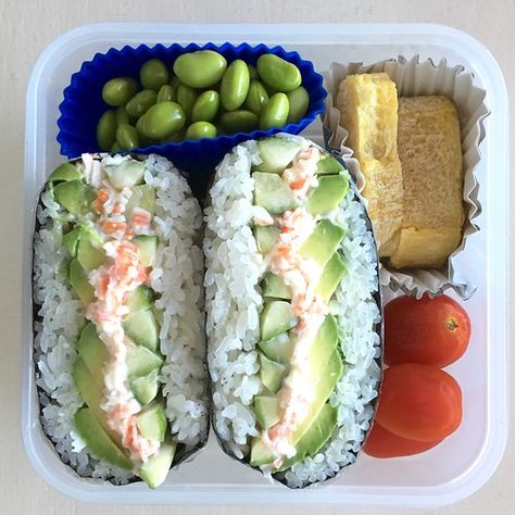 Onigirazu Filling, California Roll Sushi, Onigiri Recipe, Healthy Lunch Salad, 7 Fishes, Japanese Food Bento, Bamboo Steamer, Appetizer Sandwiches, California Roll