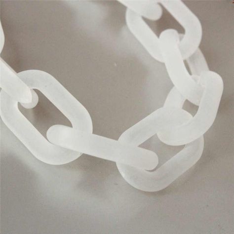 40pcs Matte White Oval Acrylic Chunky Chain Links, Plastic Necklace Chain Links, Open Link ,Size 24mmx18mm|Jewelry Findings & Components| - AliExpress Plastic Jewelry, Chain Links, Clear White, Chain Link Necklace, Link Necklace, Craft Items, Necklace Chain, Bracelet Necklace, Cute Jewelry