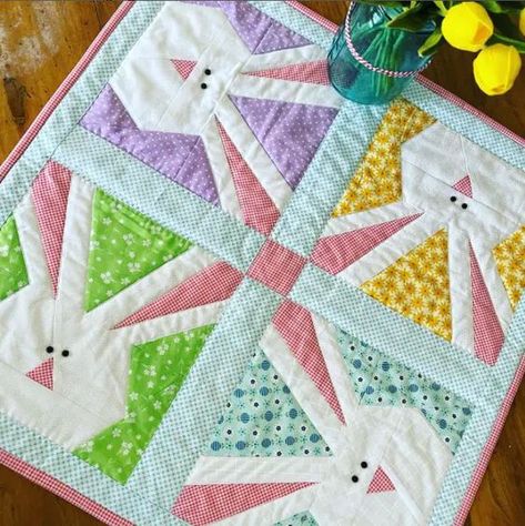 Free Bonita Bunny Mini Quilt Pattern - Sewing With Scraps Sewing Easter Projects, Easter Quilts Wall Hangings, Easter Table Runner Pattern, Bunny Blocks, Sewing With Scraps, Things To Sew, Mini Quilt Patterns, Bunny Quilt, Mug Rug Patterns