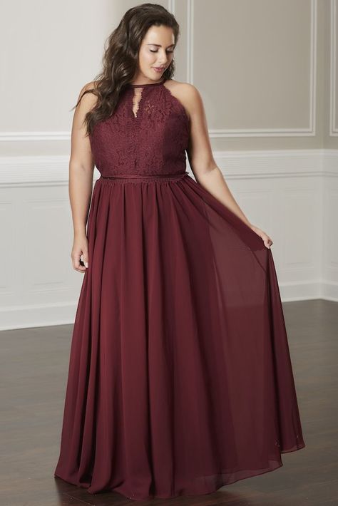 Plus-size bridesmaid dress from Christina Wu. Curvy Bridesmaid Dresses, Wine Color Bridesmaid Dress, Wine Bridesmaid Dresses, Patterned Bridesmaid Dresses, Bridesmaid Dresses Under 100, Christina Wu, Bridal Party Attire, Sukienki Plus Size, Burgundy Bridesmaid