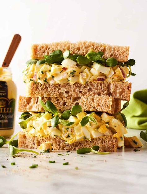 The BEST egg salad recipe! It's creamy, tangy, and easy to make with classic ingredients. Try it in a sandwich or wrap for a healthy lunch. Dairy Free Egg Salad, The Best Egg Salad, Tuna Egg Salad, Broccoli Pasta Salads, Best Egg Recipes, Egg Salad Sandwich Recipe, Best Egg Salad Recipe, Healthy Tacos Salad, Easy Egg Salad