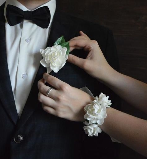 Prom Flowers Corsage, Bracelet For Bride, Gardenia Flowers, White Corsage, Floral Corsage, Prom Corsage And Boutonniere, Corsage And Boutonniere Set, Prom Corsage, White Gardenia