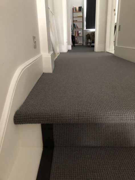 Grey Carpet As Stair Runner In Wimbledon | The Flooring Group Dark Carpet Ideas, Stairways Ideas, Gray Stair Runner, Grey Stair Carpet, Landing Decor, Dark Grey Carpet, Hall Stairs, Stairs Landing, Hotel Carpet